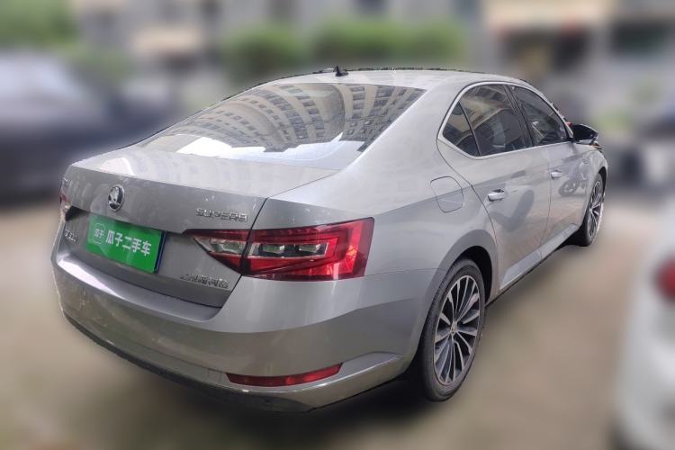 Used Skoda Superb 2018 TSI330 DSG Comfort Edition China V Standard Rear Right 45 Deg