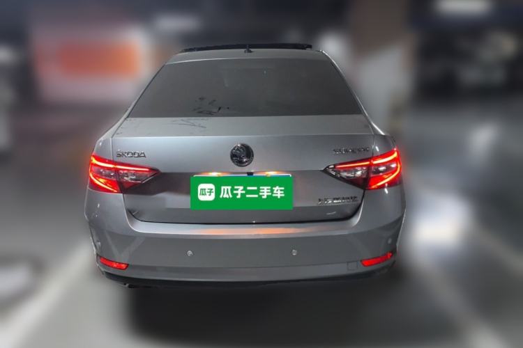 Used Skoda Superb  Rear