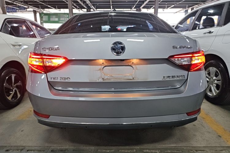 Used Skoda Superb 2018 TSI330 DSG Luxury Edition China V Standard Rear