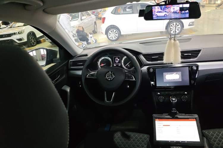 Used Skoda Superb 2018 TSI330 DSG Comfort Edition China V Standard Steering Wheel