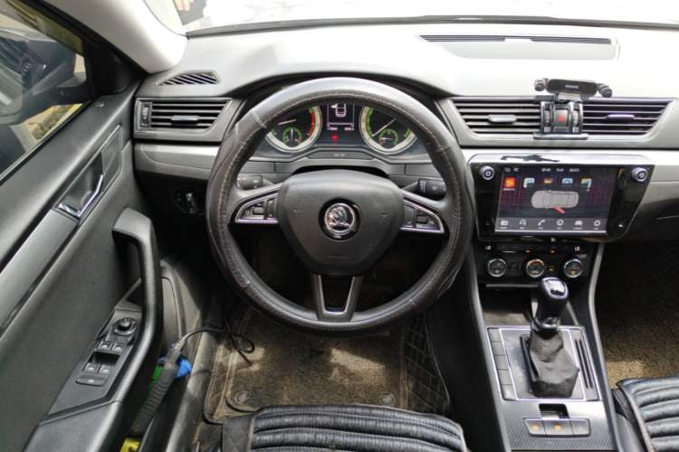 Used Skoda Superb 2018 TSI280 DSG Comfort Edition China V Standard Steering Wheel