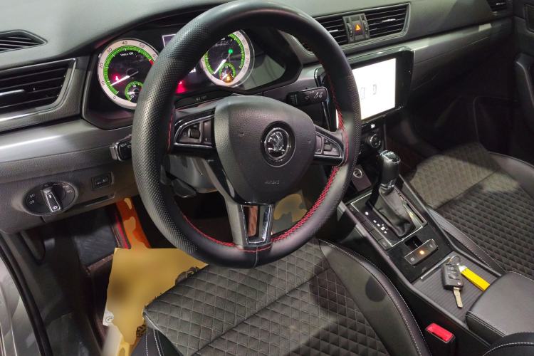 Used Skoda Superb 2018 TSI330 DSG Comfort Edition China VI Standard Steering Wheel