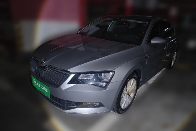 Skoda Superb 2018 TSI330 DSG Comfort Edition China V Standard usata Guazi used car, China used car export, Used car for sale, Used cars, Cheapest cars for sale