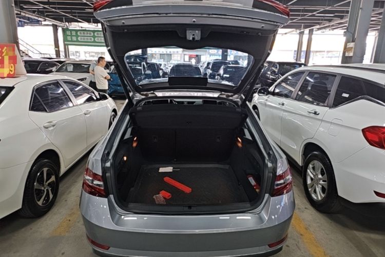 Used Skoda Superb 2018 TSI330 DSG Luxury Edition China V Standard Trunk