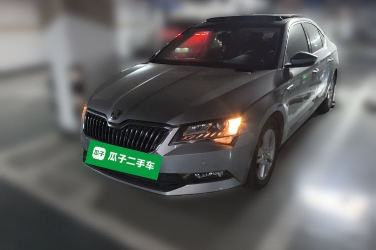 Used Skoda Superb Skoda Superb 2018, 1.4T automatic (domestically produced) Guazi used car, China used car export, Used car for sale, Used  cars, Cheapest cars for sale