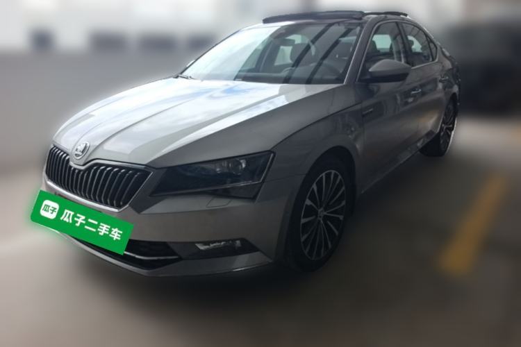 Ojetý Skoda Superb 2018 TSI330 DSG Luxury Edition China V Standard Guazi used car, China used car export, Used car for sale, Used  cars, Cheapest cars for sale
