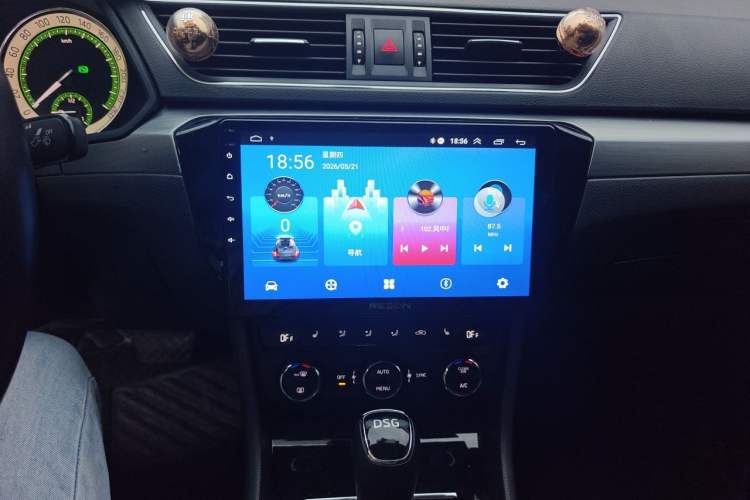 Used Skoda Superb 2018 TSI330 DSG Comfort Edition China V Standard Audio And AC Panel