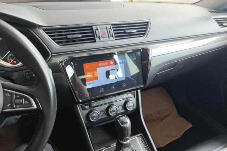 Used Skoda Superb 2018 TSI330 DSG Luxury Edition China V Standard Audio And AC Panel