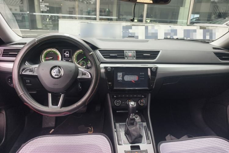 Used Skoda Superb 2018 TSI330 DSG Comfort Edition China V Standard Center Console