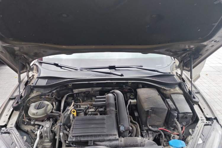 Used Skoda Superb 2018 TSI280 DSG Comfort Edition China V Standard Engine Bay