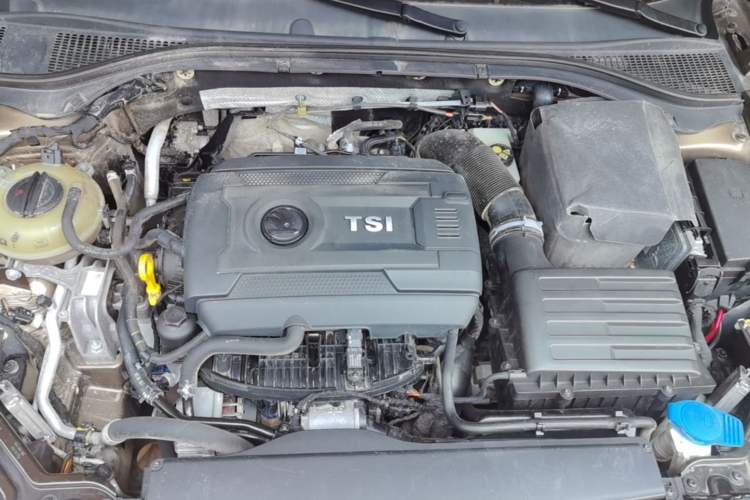 Used Skoda Superb 2018 TSI330 DSG Luxury Edition China V Standard Engine Bay