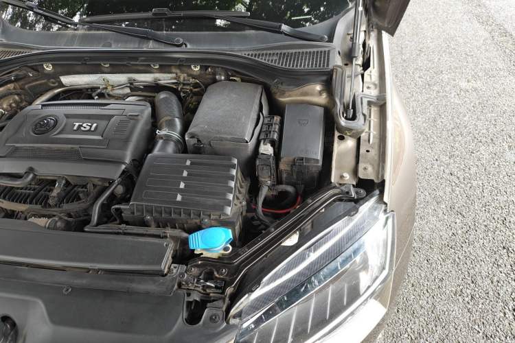 Used Skoda Superb 2018 TSI330 DSG Comfort Edition China V Standard Engine Bay Left