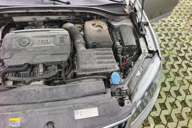 Used Skoda Superb 2018 TSI330 DSG Comfort Edition China V Standard Engine Bay Left