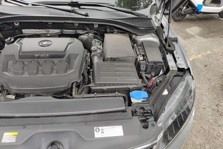 Used Skoda Superb 2018 TSI330 DSG Comfort Edition China VI Standard Engine Bay Left