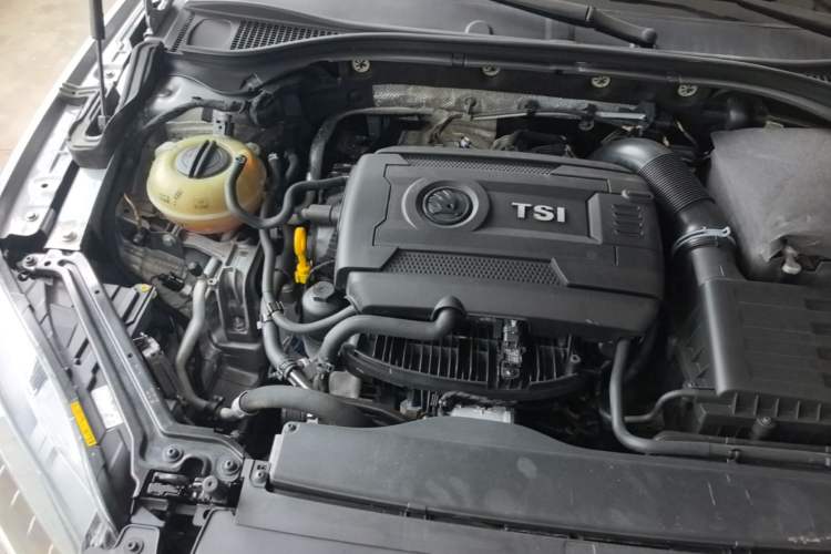 Used Skoda Superb 2018 TSI330 DSG Luxury Edition China V Standard Engine Bay Right