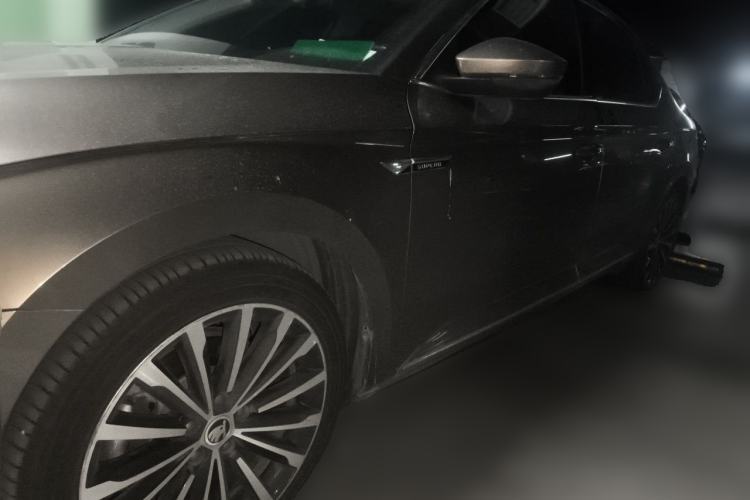 Used Skoda Superb 2018 TSI330 DSG Luxury Edition China V Standard Guazi used car, China used car export, Used car for sale, Used cars, Cheapest cars for sale