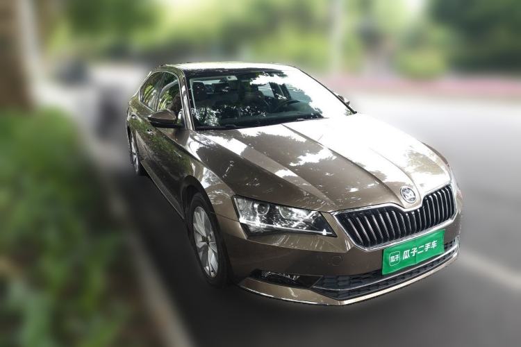 Used Skoda Superb 2018 TSI330 DSG Comfort Edition China V Standard Front Right 45 Deg