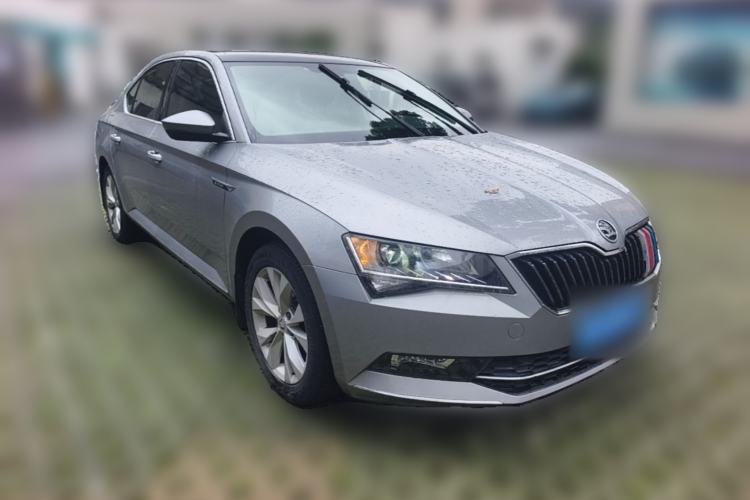 Used Skoda Superb 2018 TSI330 DSG Comfort Edition China V Standard Front Right 45 Deg