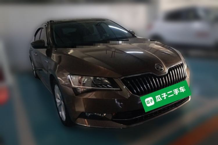 Used Skoda Superb 2018 TSI280 DSG Comfort Edition China VI Standard Front Right 45 Deg
