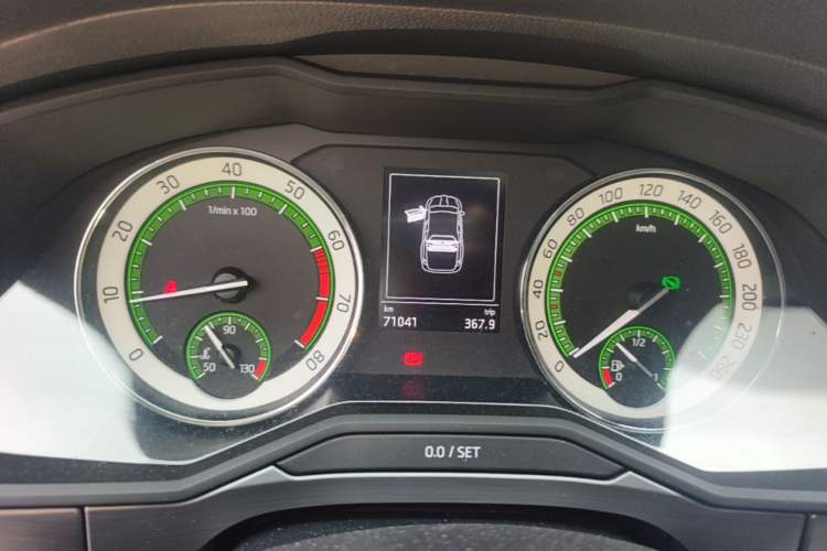 Used Skoda Superb 2018 TSI330 DSG Comfort Edition China V Standard Instrument Cluster