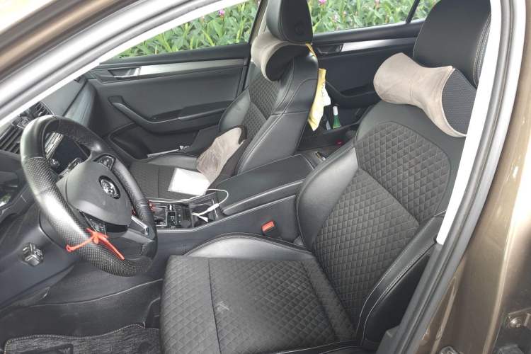 Used Skoda Superb 2018 TSI330 DSG Comfort Edition China V Standard Left Front Seat