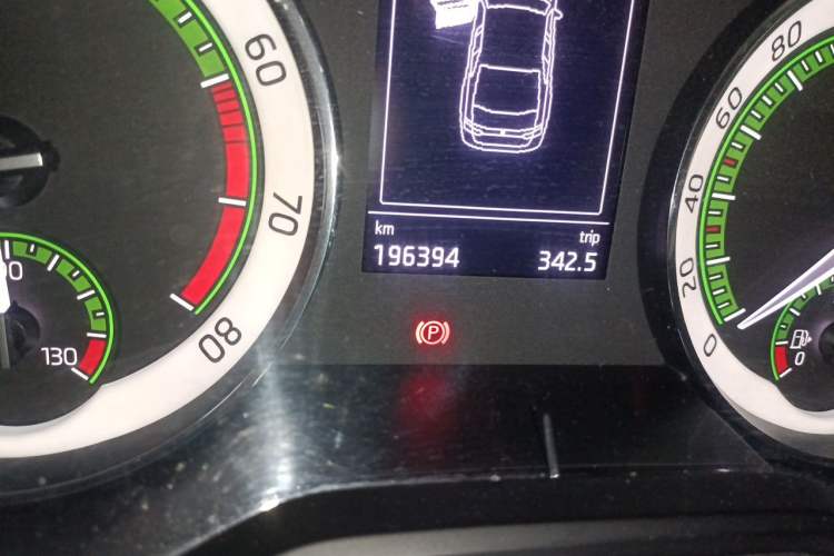 Used Skoda Superb 2018 TSI280 DSG Comfort Edition China VI Standard Odometer Close Up