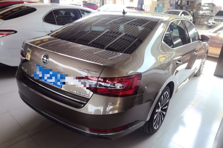 Used Skoda Superb 2018 TSI330 DSG Luxury Edition China V Standard Rear Right 45 Deg