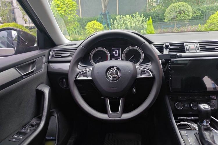 Used Skoda Superb 2018 TSI280 DSG Comfort Edition China V Standard Steering Wheel