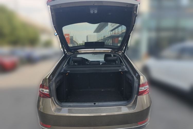 Used Skoda Superb 2018 TSI280 DSG Comfort Edition China V Standard Trunk