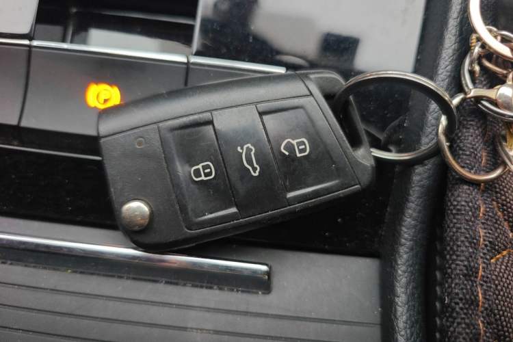 Used Skoda Superb 2018 TSI330 DSG Comfort Edition China V Standard Vehicle Key