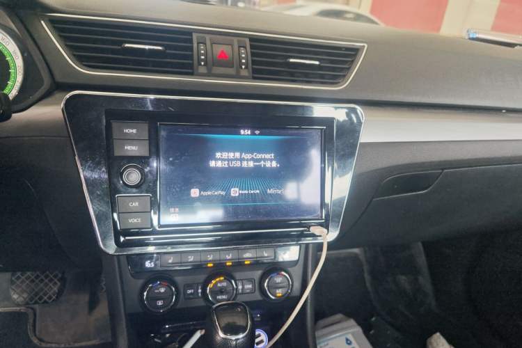 Used Skoda Superb 2018 TSI280 DSG Comfort Edition China V Standard Audio And AC Panel