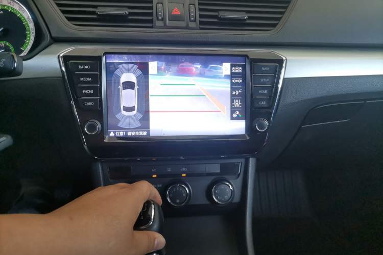 Used Skoda Superb 2018 TSI280 Manual Standard Edition China V Standards Audio And AC Panel