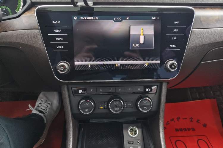 Used Skoda Superb 2018 TSI380 DSG Flagship Edition China V Standard Audio And AC Panel