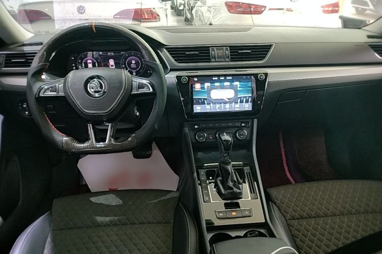 Used Skoda Superb 2018 TSI280 DSG Comfort Edition China V Standard Center Console