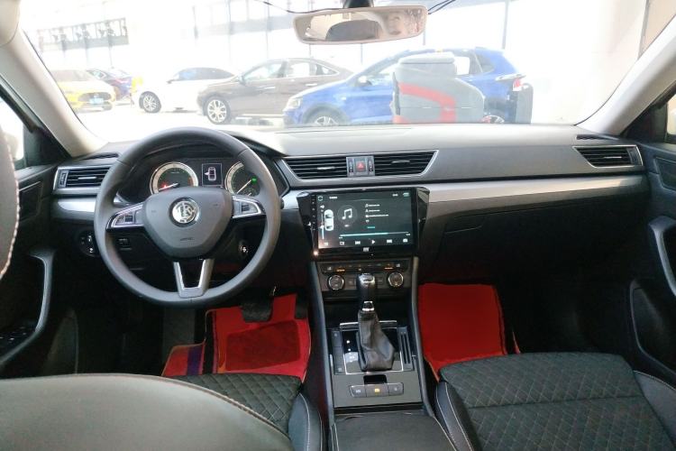 Used Skoda Superb 2018 TSI280 DSG Comfort Edition China V Standard Center Console