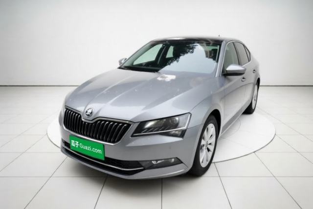Używany Skoda Superb 2018 TSI280 DSG Comfort Edition China V Standard