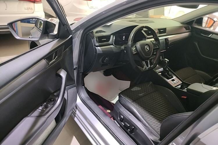 Used Skoda Superb 2018 TSI280 DSG Comfort Edition China V Standard Driver Seat