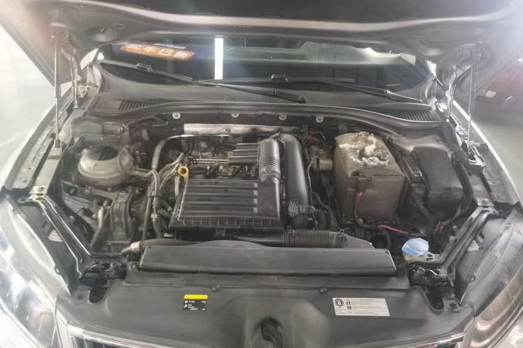 Used Skoda Superb 2018 TSI280 DSG Comfort Edition China V Standard Engine Bay
