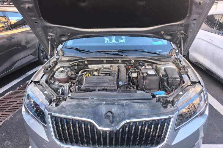Used Skoda Superb 2018 TSI280 DSG Comfort Edition China V Standard Engine Bay