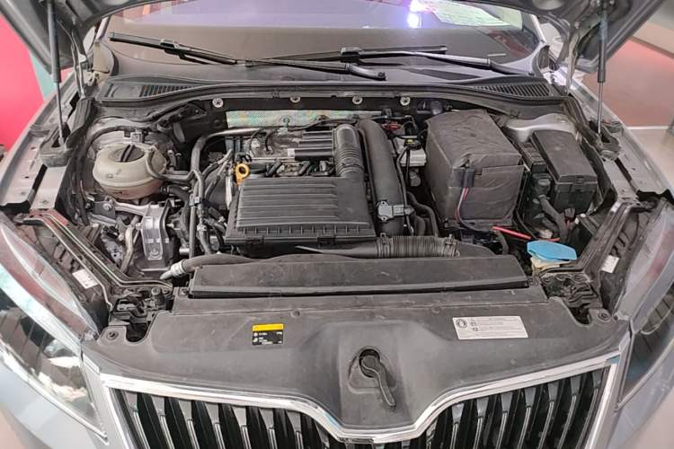 Used Skoda Superb 2018 TSI280 DSG Comfort Edition China V Standard Engine Bay