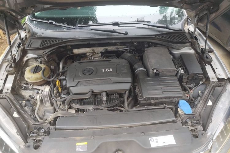 Used Skoda Superb 2018 TSI330 DSG Comfort Edition China V Standard Engine Bay