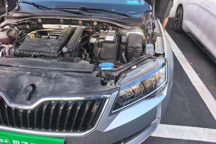 Used Skoda Superb 2018 TSI280 DSG Comfort Edition China V Standard Engine Bay Left