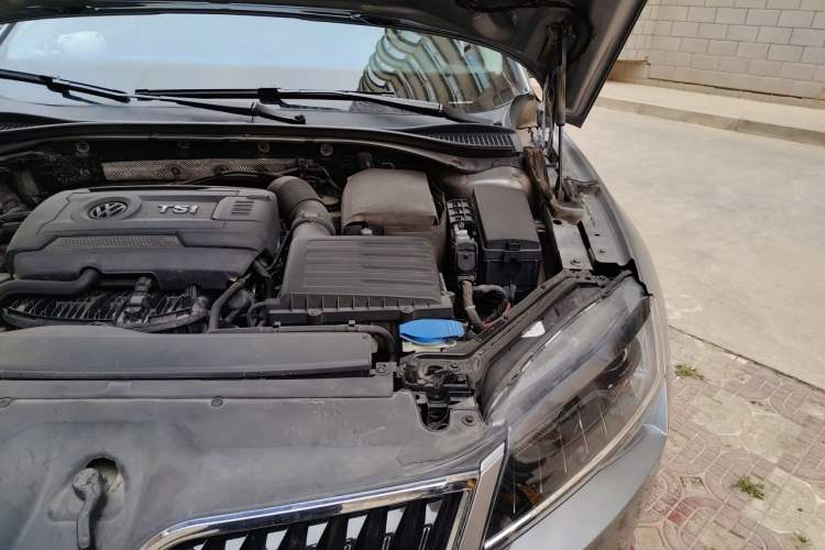 Used Skoda Superb 2018 TSI330 DSG Comfort Edition China V Standard Engine Bay Left