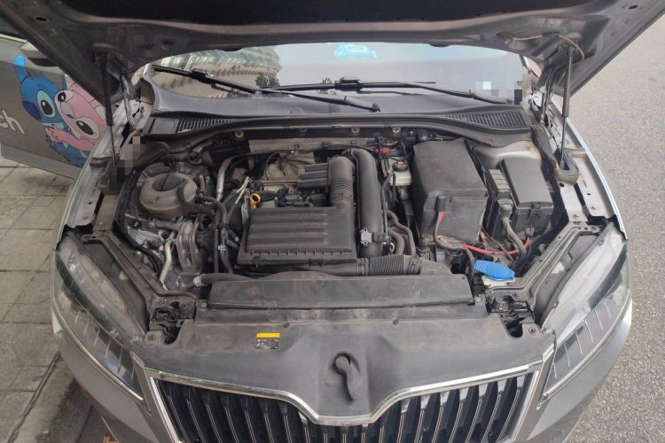 Used Skoda Superb 2018 TSI280 DSG Comfort Edition China V Standard Engine Bay