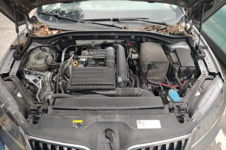 Used Skoda Superb 2018 TSI280 DSG Comfort Edition China V Standard Engine Bay