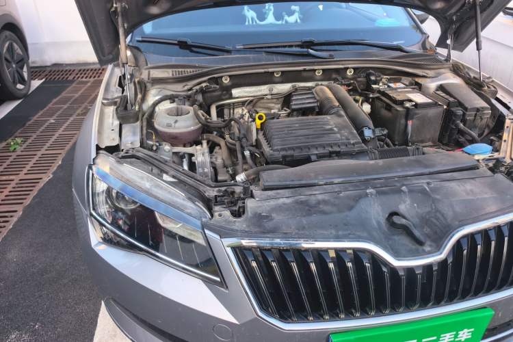 Used Skoda Superb 2018 TSI280 DSG Comfort Edition China V Standard Engine Bay Right