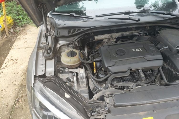 Used Skoda Superb 2018 TSI330 DSG Comfort Edition China V Standard Engine Bay Right