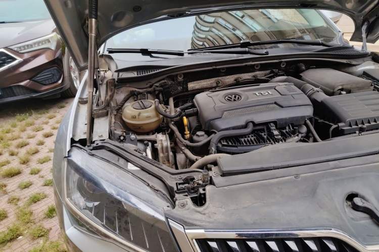 Used Skoda Superb 2018 TSI330 DSG Comfort Edition China V Standard Engine Bay Right
