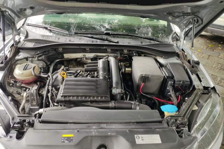 Used Skoda Superb 2018 TSI280 DSG Comfort Edition China V Standard Engine Bay