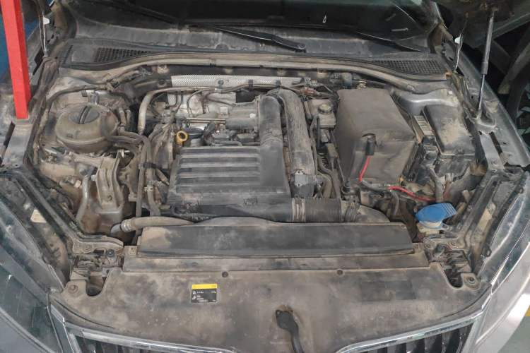 Used Skoda Superb 2018 TSI280 DSG Comfort Edition China V Standard Engine Bay